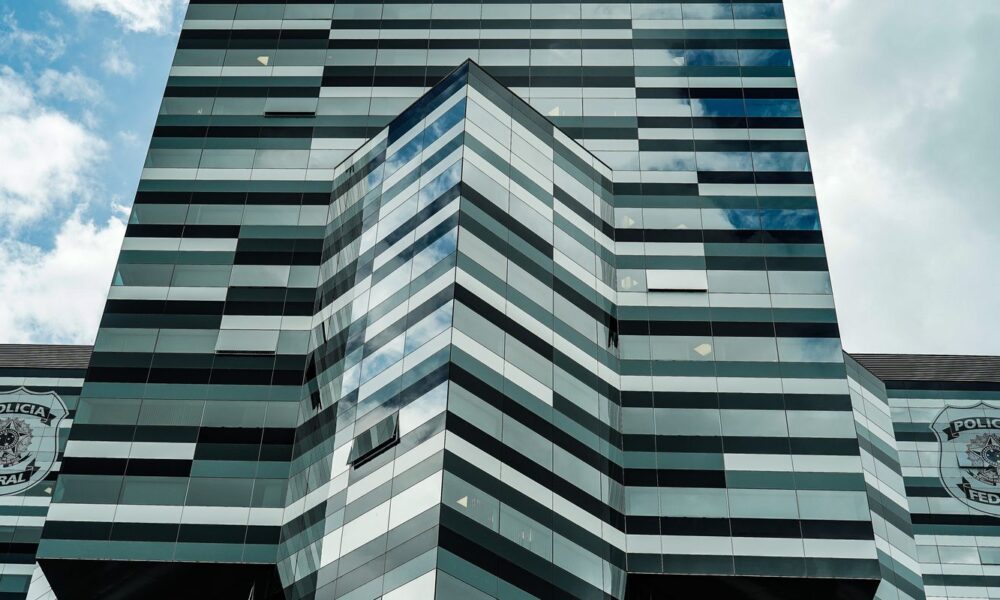 pf-diz-que-perfis-bloqueados-por-moraes-continuam-realizando-lives