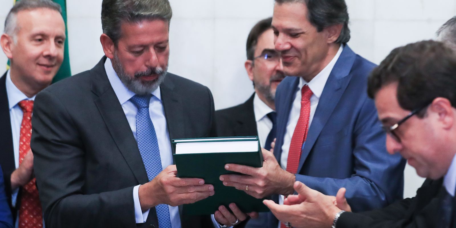 regulamentacao-da-reforma-tributaria-preve-aliquota-media-de-26,5%