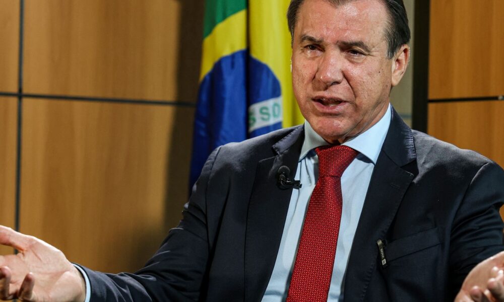 regulamentar-inteligencia-artificial-e-essencial-para-manter-empregos