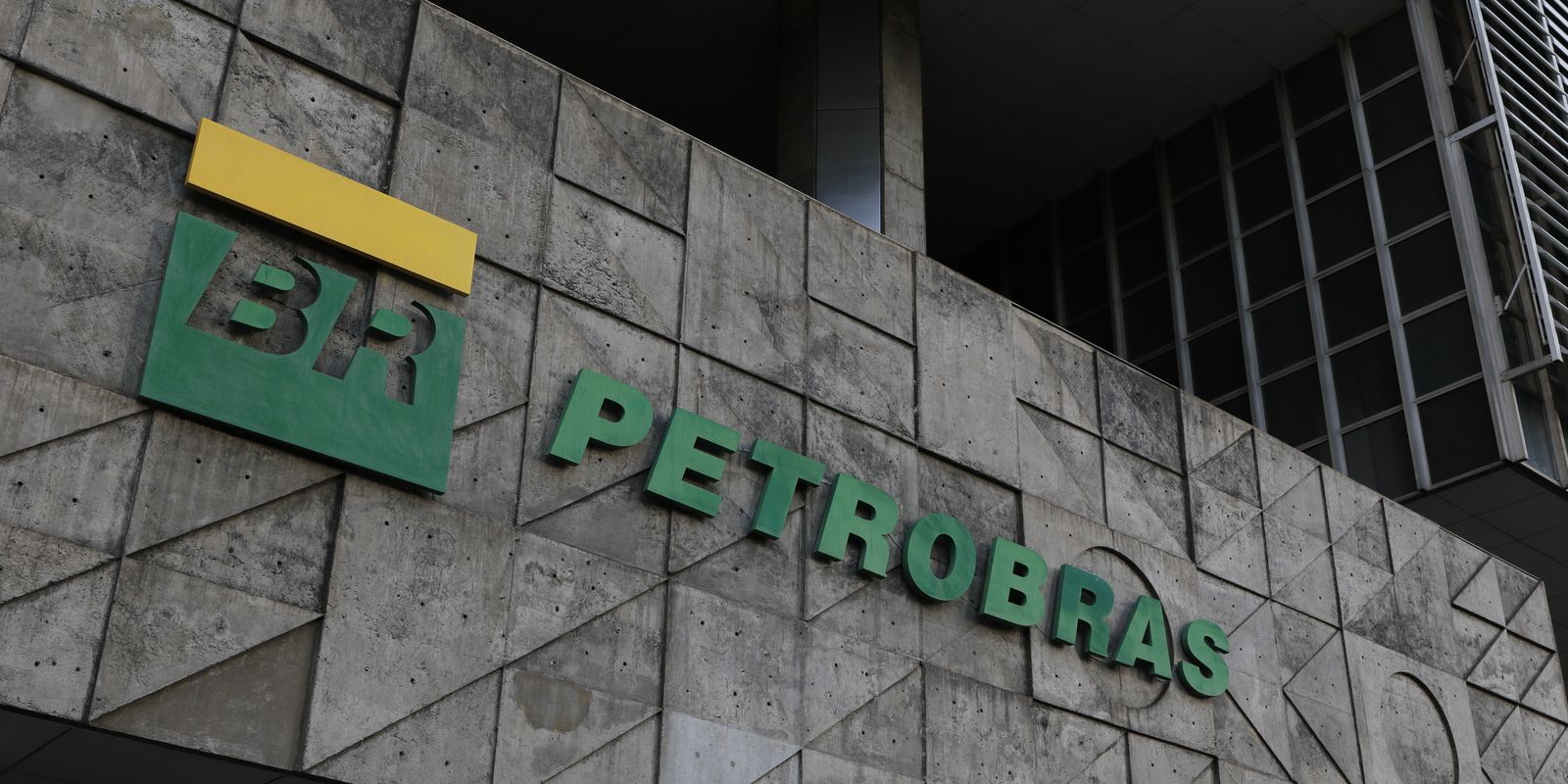 policia-investiga-grupo-que-vendia-pecas-adulteradas-para-a-petrobras