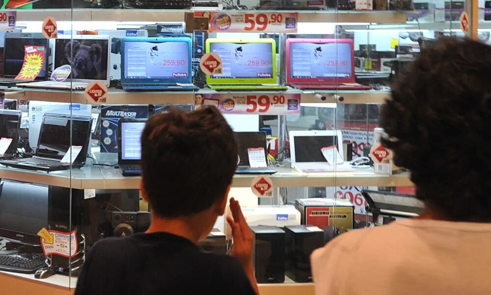 vendas-do-comercio-ficam-estaveis-em-marco,-revela-pesquisa-do-ibge