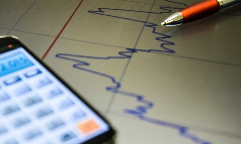 setor-de-servicos-avanca-0,4%-em-marco-e-recupera-queda-de-fevereiro