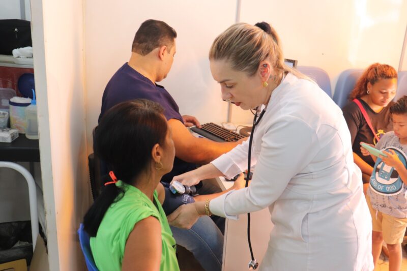 prefeitura-realiza-atendimentos-de-saude-e-vacinacao-no-joquei-clube-neste-sabado-–-folha-de-dourados-–-noticias-de-dourados-ms-e-regiao