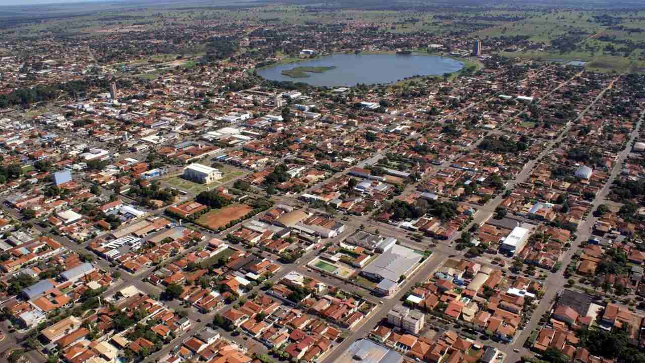 tres-lagoenses-podem-opinar-em-projeto-de-lei-que-trata-sobre-a-ldo-2025