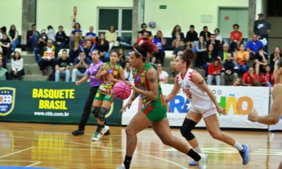 sampaio-vence-sesi-para-assumir-lideranca-da-lbf