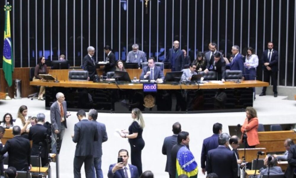 congresso-derrota-lula-e-derruba-veto-a-'saidinha'-de-presos-do-regime-semiaberto