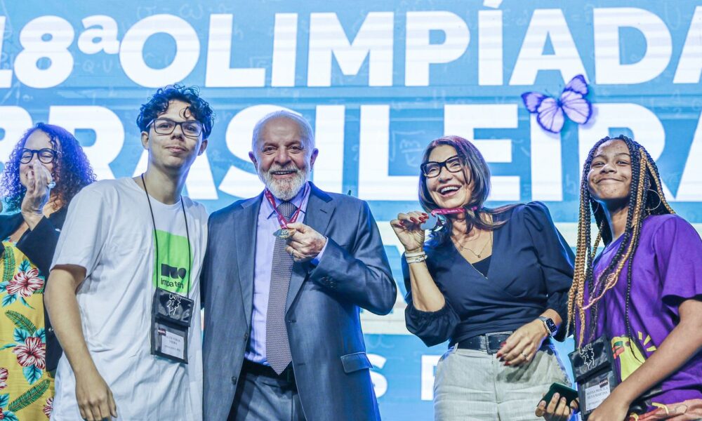 lula-defende-educacao-e-lanca-programa-mais-ciencia-na-escola