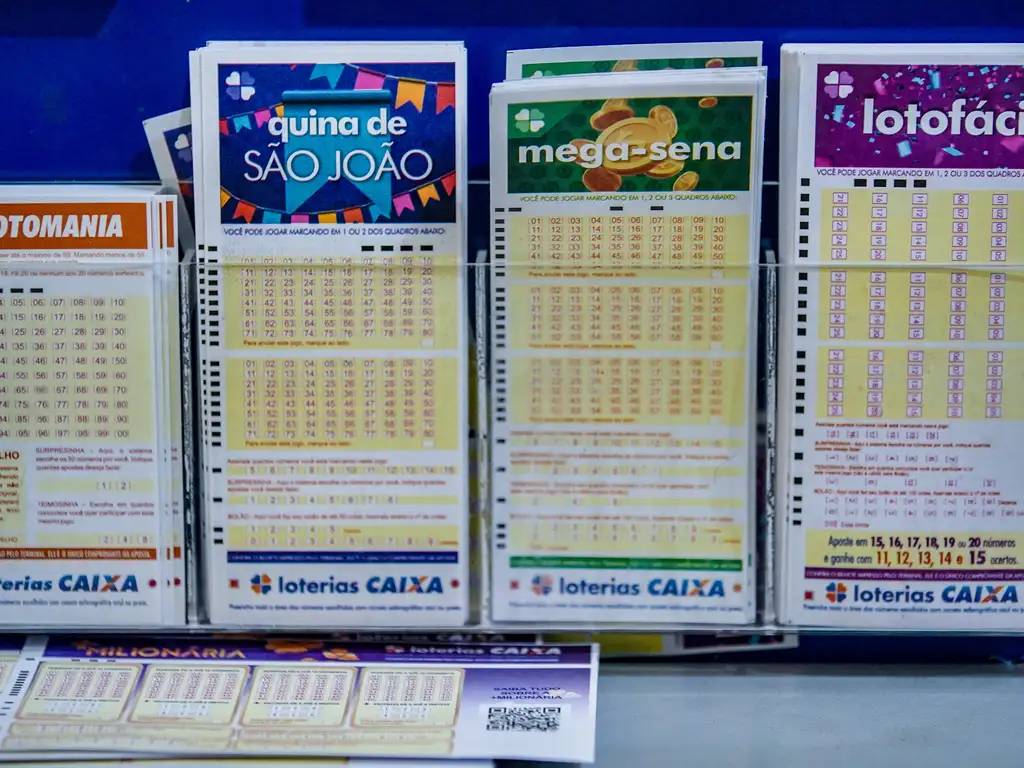 lotofacil:-confira-as-dezenas-sorteadas-no-concurso-3130