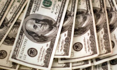 dolar-cai-para-r$-5,44,-mas-fecha-semana-com-alta-de-1,09%