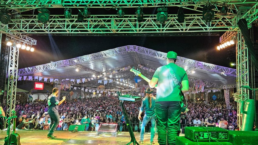 ultimo-dia-da-festa-junina-reune-cerca-de-20-mil-pessoas-no-centro-de-convencoes-|-portal-prefeitura-de-dourados