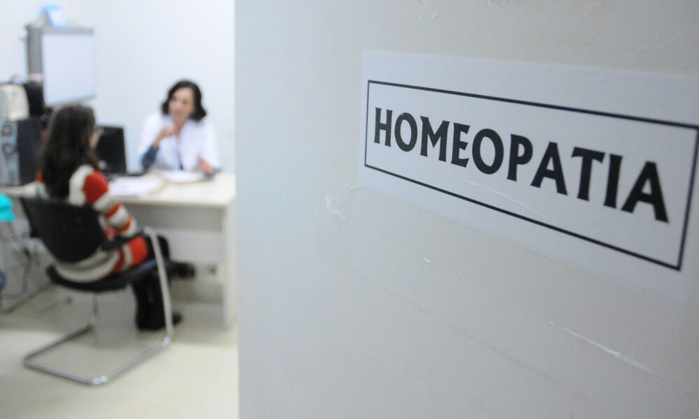 prefeitura-entrega-reforma-do-centro-homeopatico-nesta-sexta-feira-|-portal-prefeitura-de-dourados