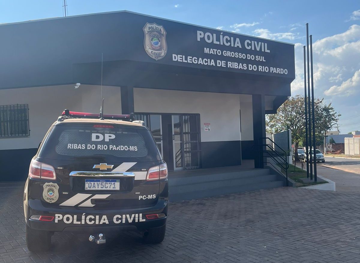 homem-e-preso-por-ofensas-racistas-a-namorada-de-amigo-em-ribas-do-rio-pardo