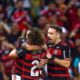 flamengo-derrota-cruzeiro-para-se-isolar-na-ponta-do-brasileiro