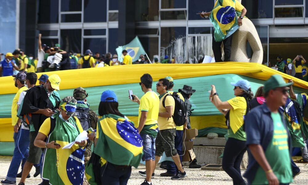 moraes-mantem-prisao-de-condenada-pelos-atos-de-8-de-janeiro