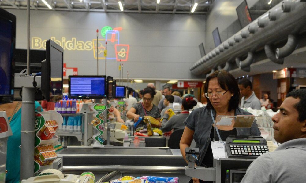 indice-que-mostra-intencao-de-consumo-das-familias-cai-0,2%-em-julho