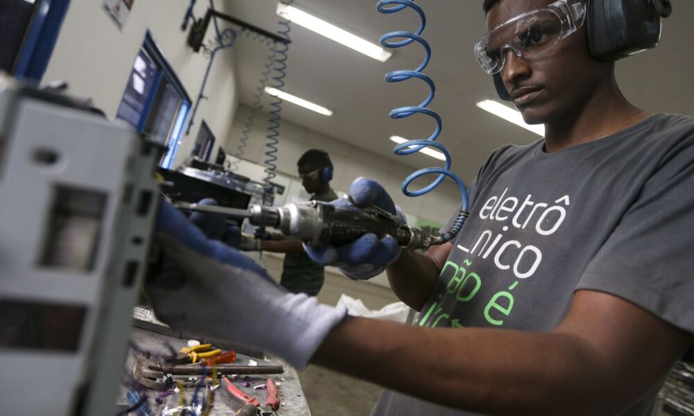 g20:-tecnologia-pode-ser-ferramenta-para-reducao-de-desigualdades