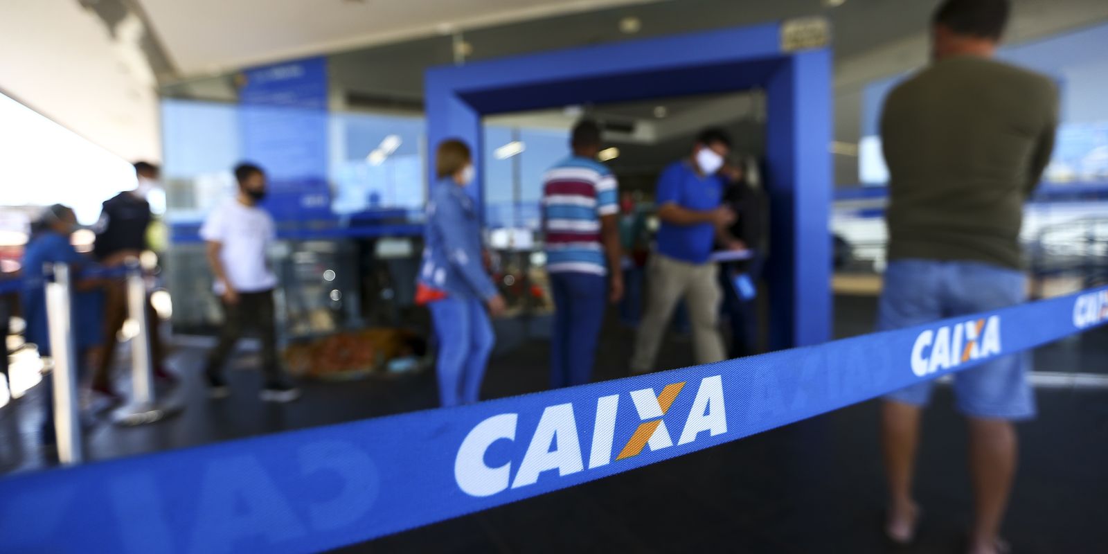 caixa-paga-bolsa-familia-a-beneficiarios-com-nis-de-final-9