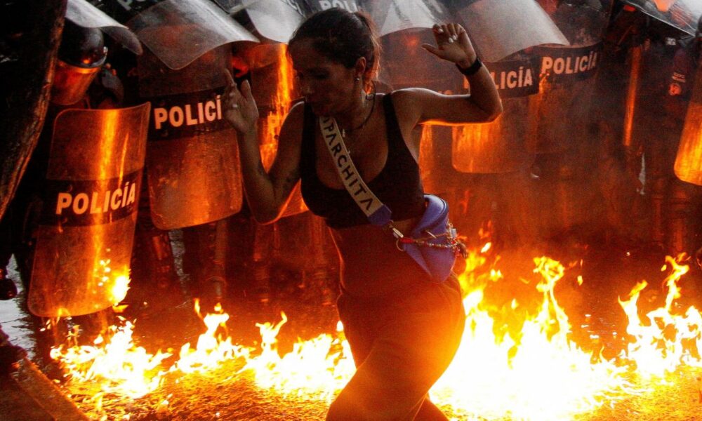 venezuela:-corina-e-edmundo-sao-investigados-por-suposta-conspiracao