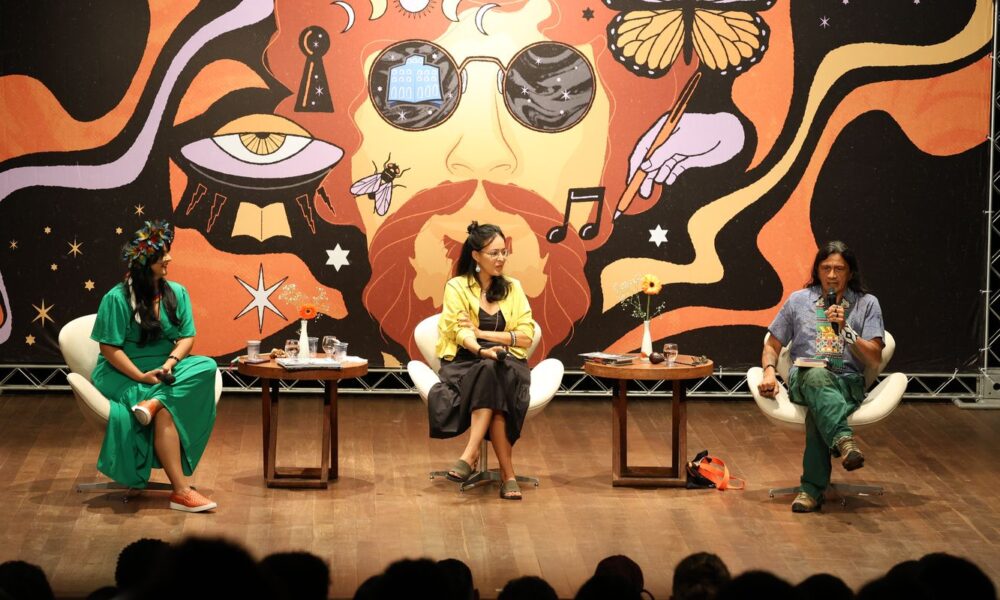 escritores-indigenas-sao-porta-vozes-de-ancestralidades-e-de-memorias