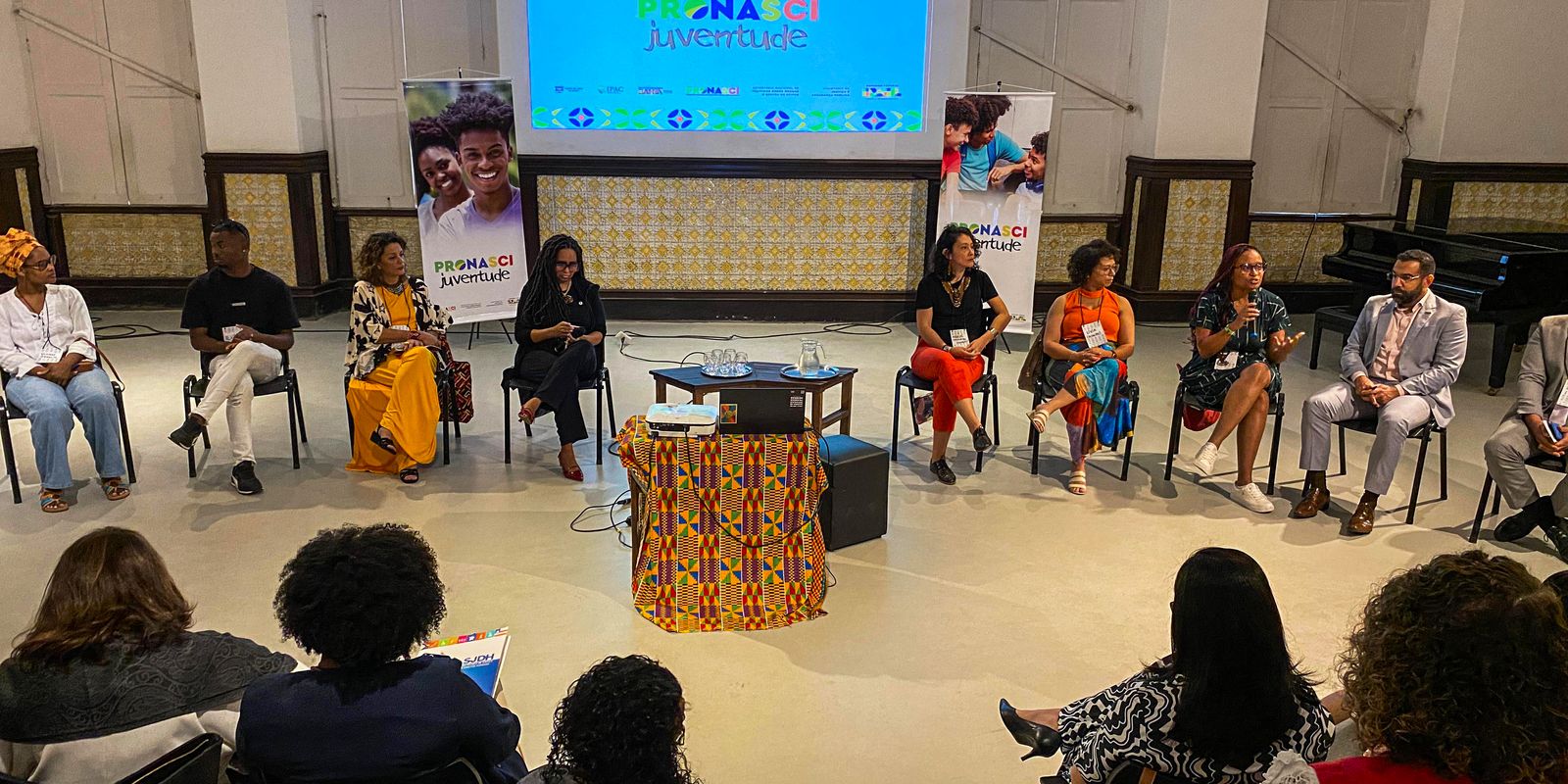 salvador-e-rio-terao-programa-de-protecao-a-jovens-em-vulnerabilidade