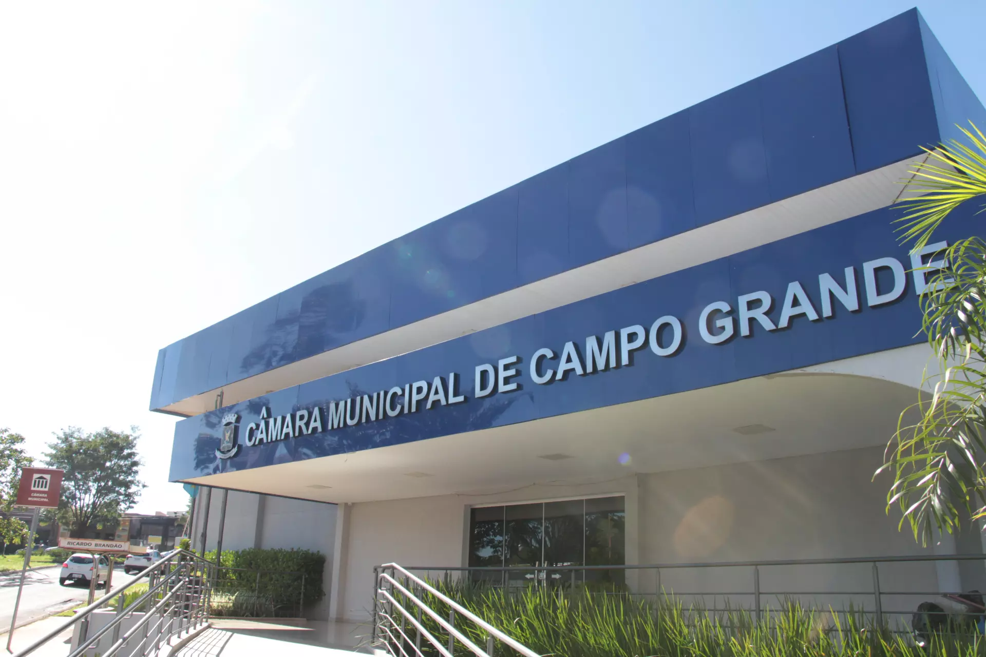 camara-entrega-titulos-de-cidadao-campo-grandense-em-solenidade-nesta-quinta