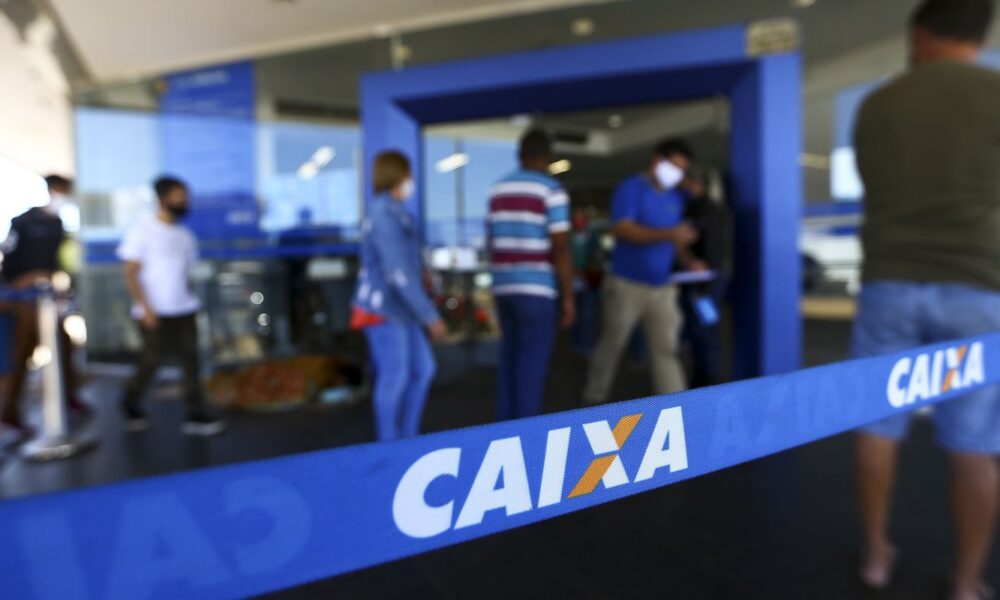 caixa-paga-bolsa-familia-a-beneficiarios-com-nis-de-final-8