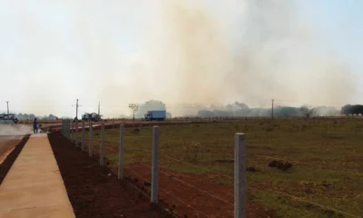 video:-incendio-atinge-fazenda-e-fumaca-invade-regiao-oeste-de-campo-grande