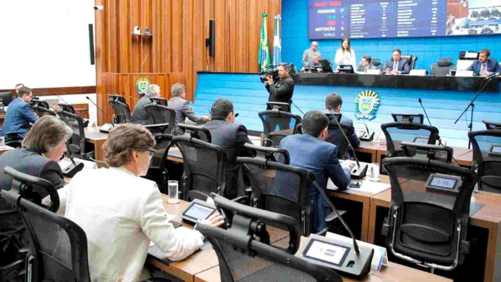 pl-que-garante-acesso-aos-medicamentos-a-base-de-canabidiol-vai-a-redacao-final