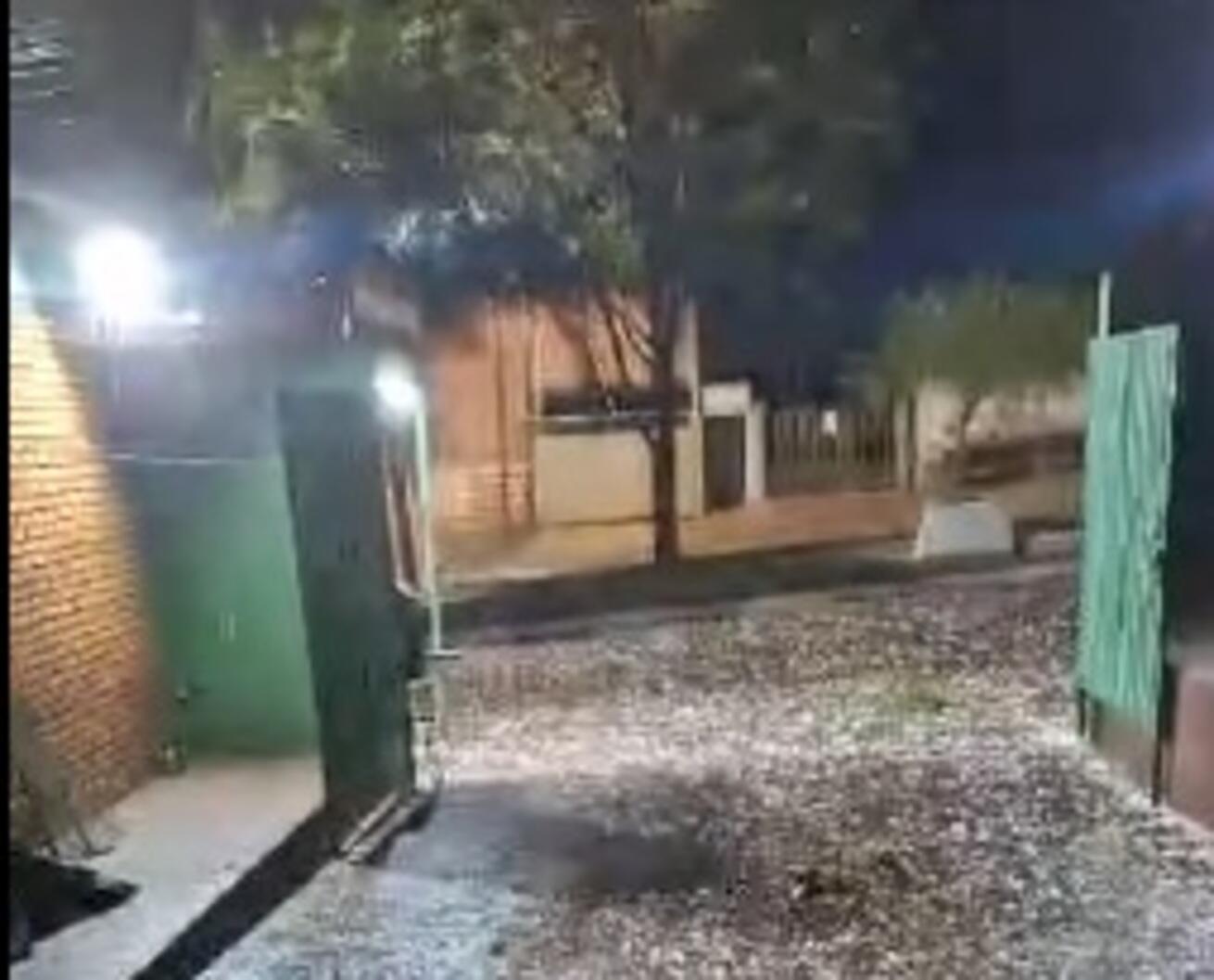 video:-apos-ponta-pora,-maracaju-tambem-registra-forte-chuva-com-granizo