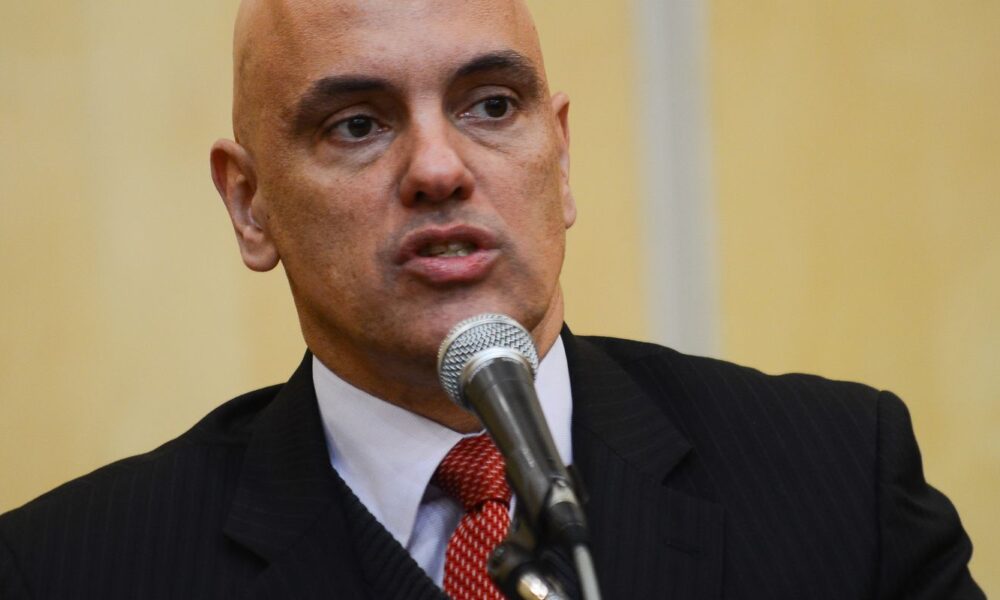 moraes-autoriza-daniel-silveira-a-progredir-para-o-semiaberto