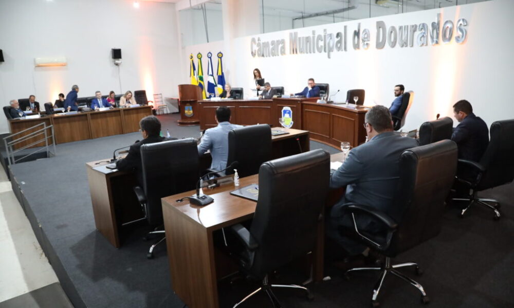 camara-de-dourados-faz-adequacoes-e-tera-sessoes-nos-dias-21-e-23-de-outubro-–-folha-de-dourados-–-noticias-de-dourados-ms-e-regiao