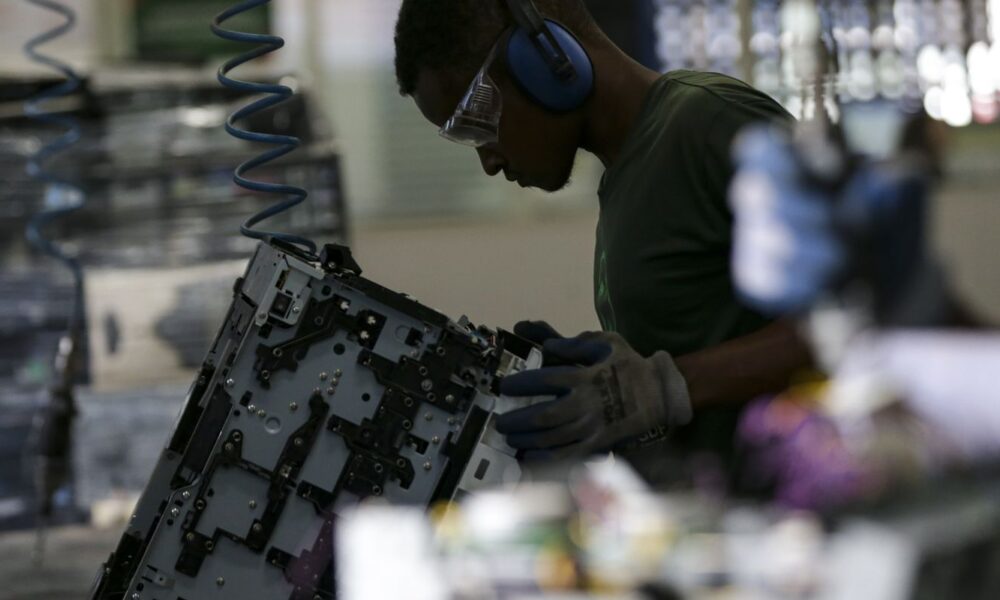 estudo-do-ipea-aponta-populacao-ocupada-nos-maiores-niveis-em-10-anos