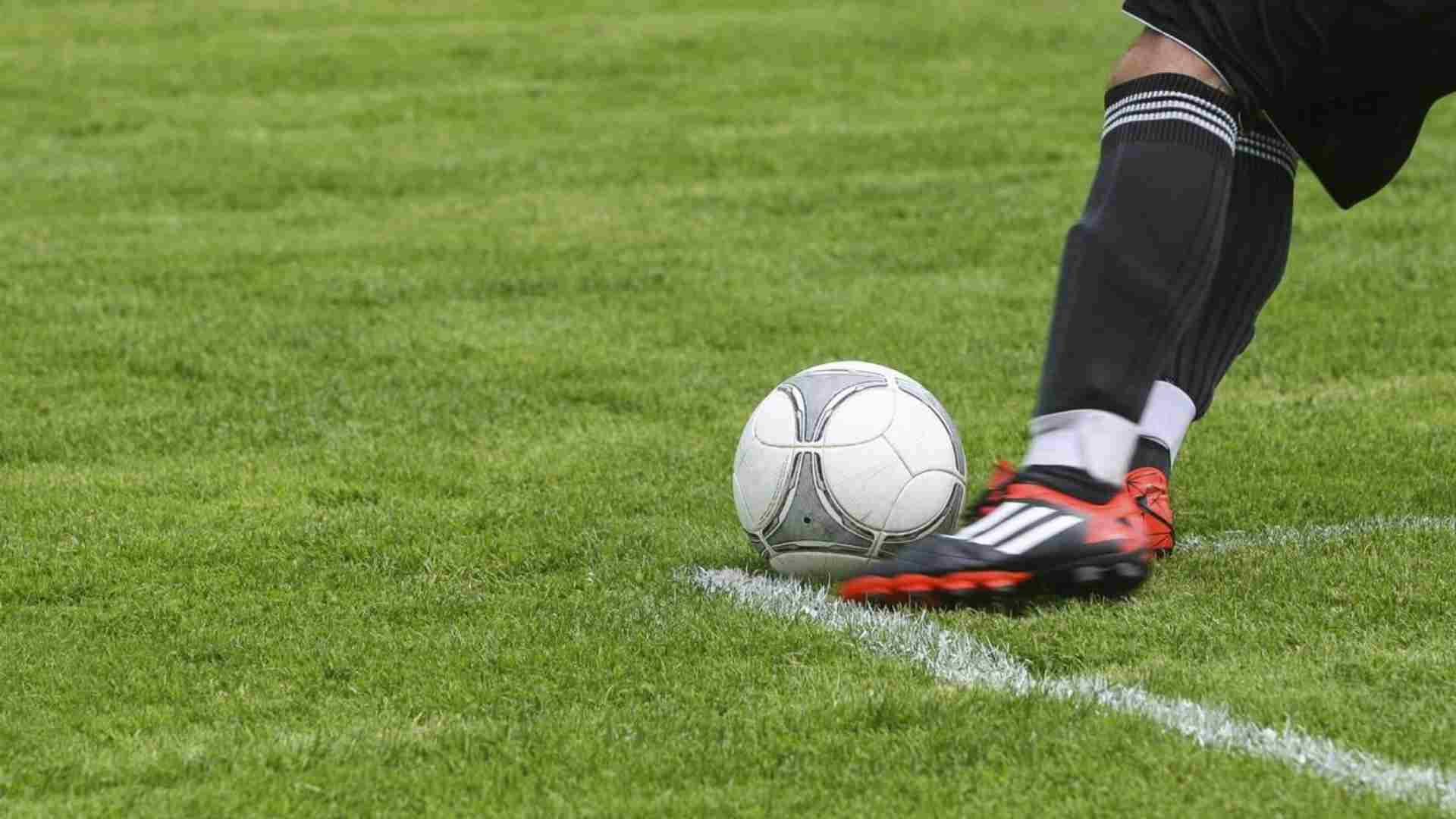 em-meio-a-crise-entre-jogadores-e-bielsa,-uruguai-joga-mal-e-perde-para-o-ex-lanterna-peru