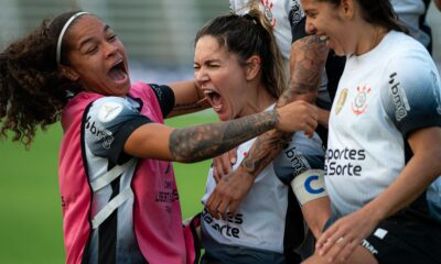corinthians-derrota-boca-e-chega-a-final-da-libertadores-feminina