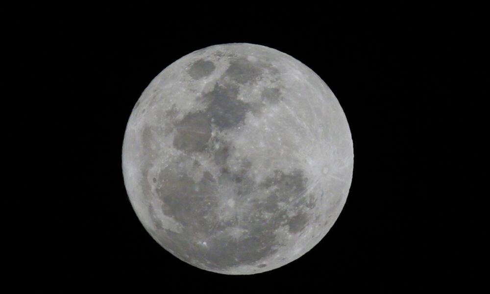 maior-superlua-do-ano-pode-ser-vista-nesta-quinta-feira