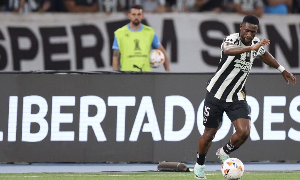 pelo-sonho-da-libertadores,-botafogo-recebe-o-penarol-no-nilton-santos