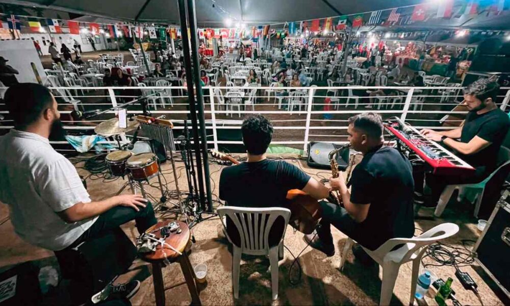 novenario-de-sao-judas-tadeu-encerra-com-churrasco-no-santuario-diocesano