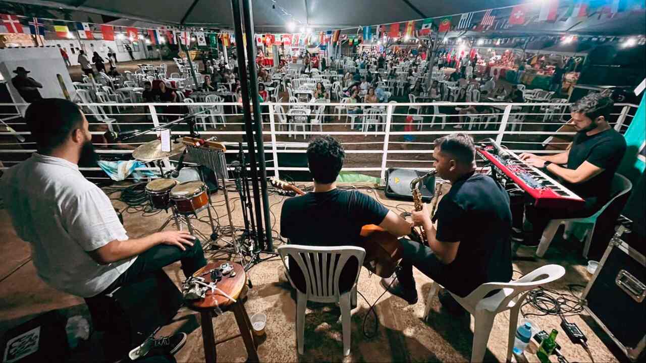 novenario-de-sao-judas-tadeu-encerra-com-churrasco-no-santuario-diocesano