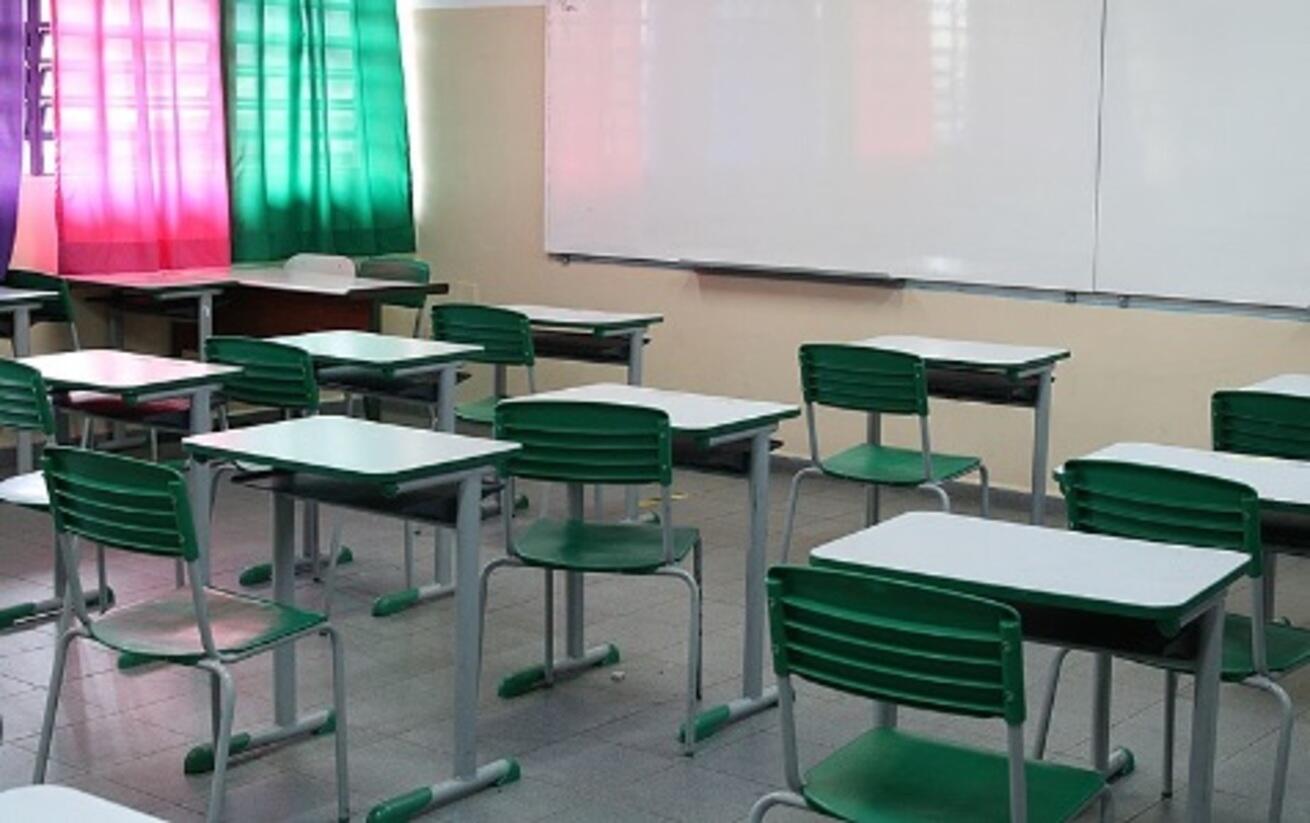 professor-e-denunciado-por-humilhar-e-xingar-criancas-de-escola-municipal-durante-aula