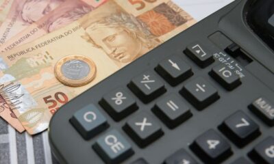 economia-cresceu-0,8%-em-setembro;-3o-tri-tem-alta-de-1,1%,-aponta-bc