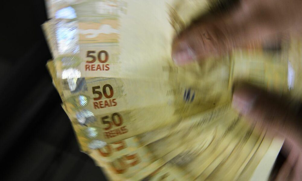 governo-bloqueia-r$-6-bilhoes-do-orcamento-de-2024