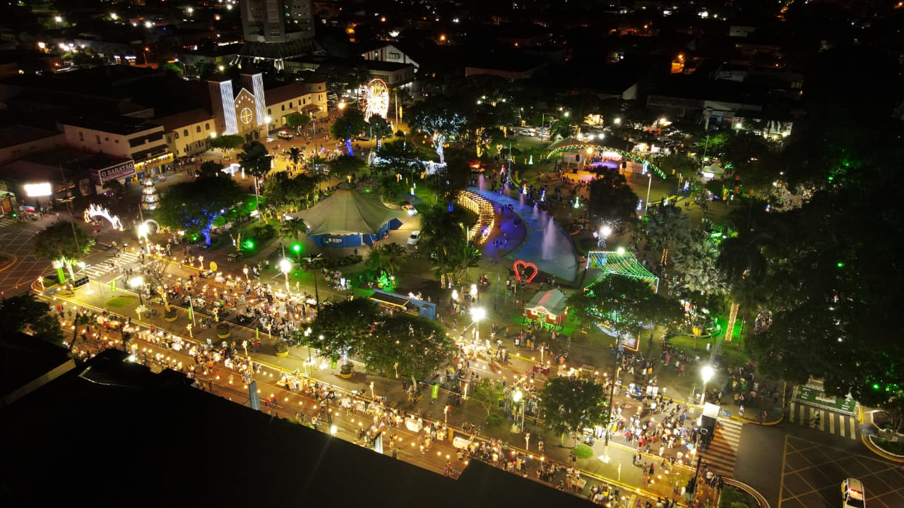 dourados-brilha-2024-comeca-nesta-sexta-feira-na-praca-antonio-joao-|-portal-prefeitura-de-dourados