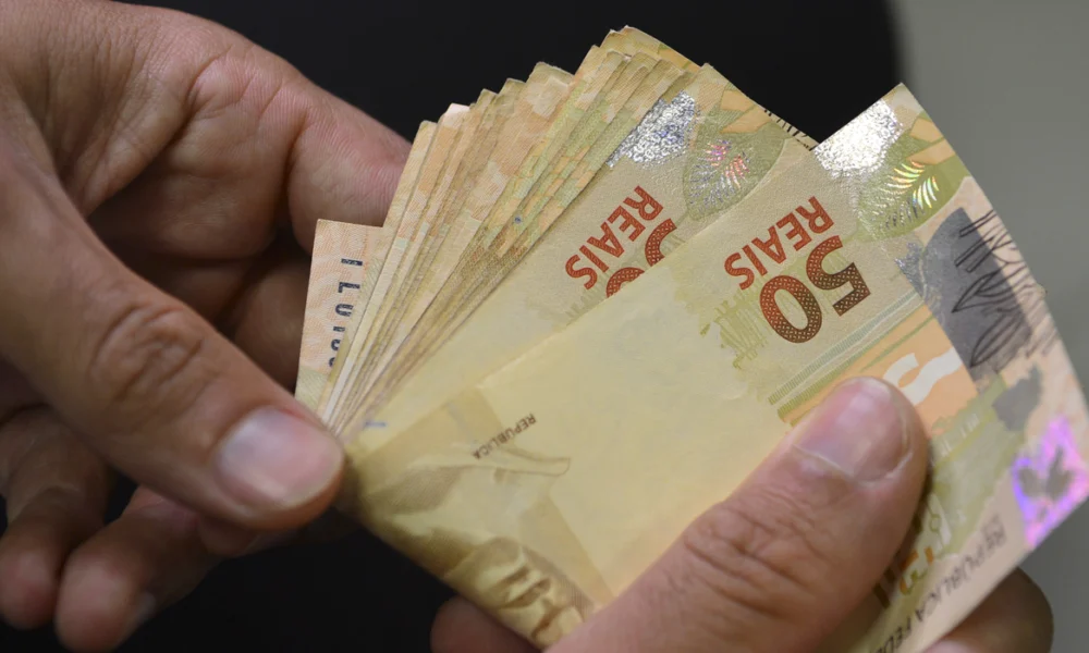 febraban-diz-que-pacote-fiscal-esta-'na-direcao-certa'-–-folha-de-dourados-–-noticias-de-dourados-ms-e-regiao