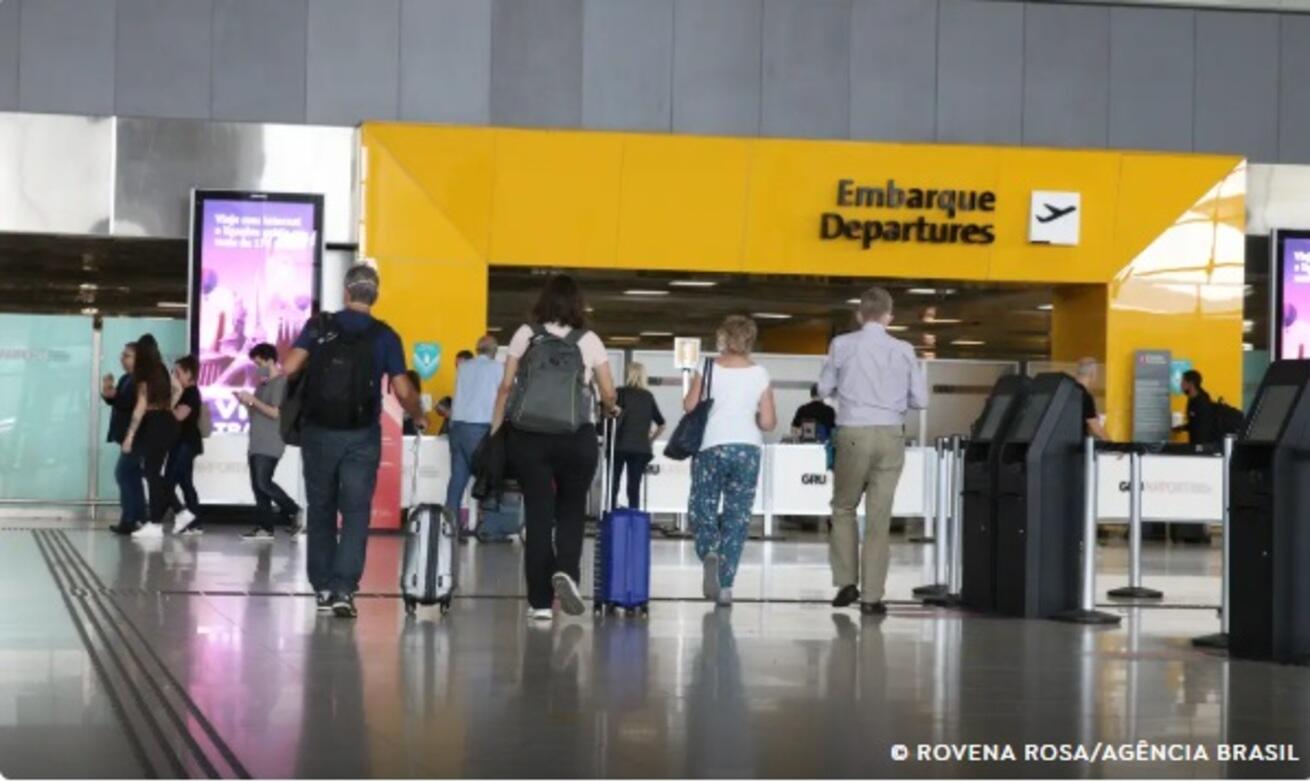 vinte-mil-aposentados-ja-compraram-passagens-pelo-programa-voa-brasil