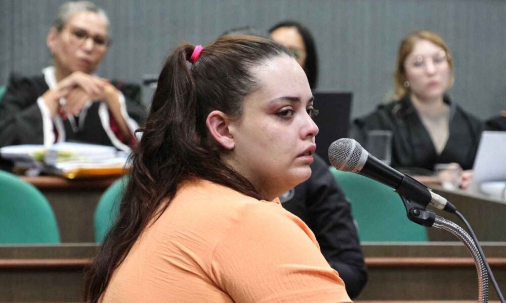 ‘fiquei-em-choque’,-diz-mae-de-sophia-ao-ser-questionada-por-medica-sobre-reacao-atipica-apos-noticia-da-morte