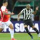 botafogo-bate-internacional-no-sul-e-fica-a-um-empate-do-titulo-do-brasileirao