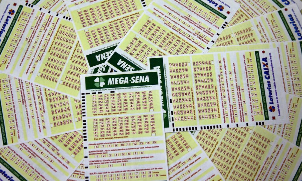mega-sena-acumula-e-premio-vai-para-r$-27-milhoes