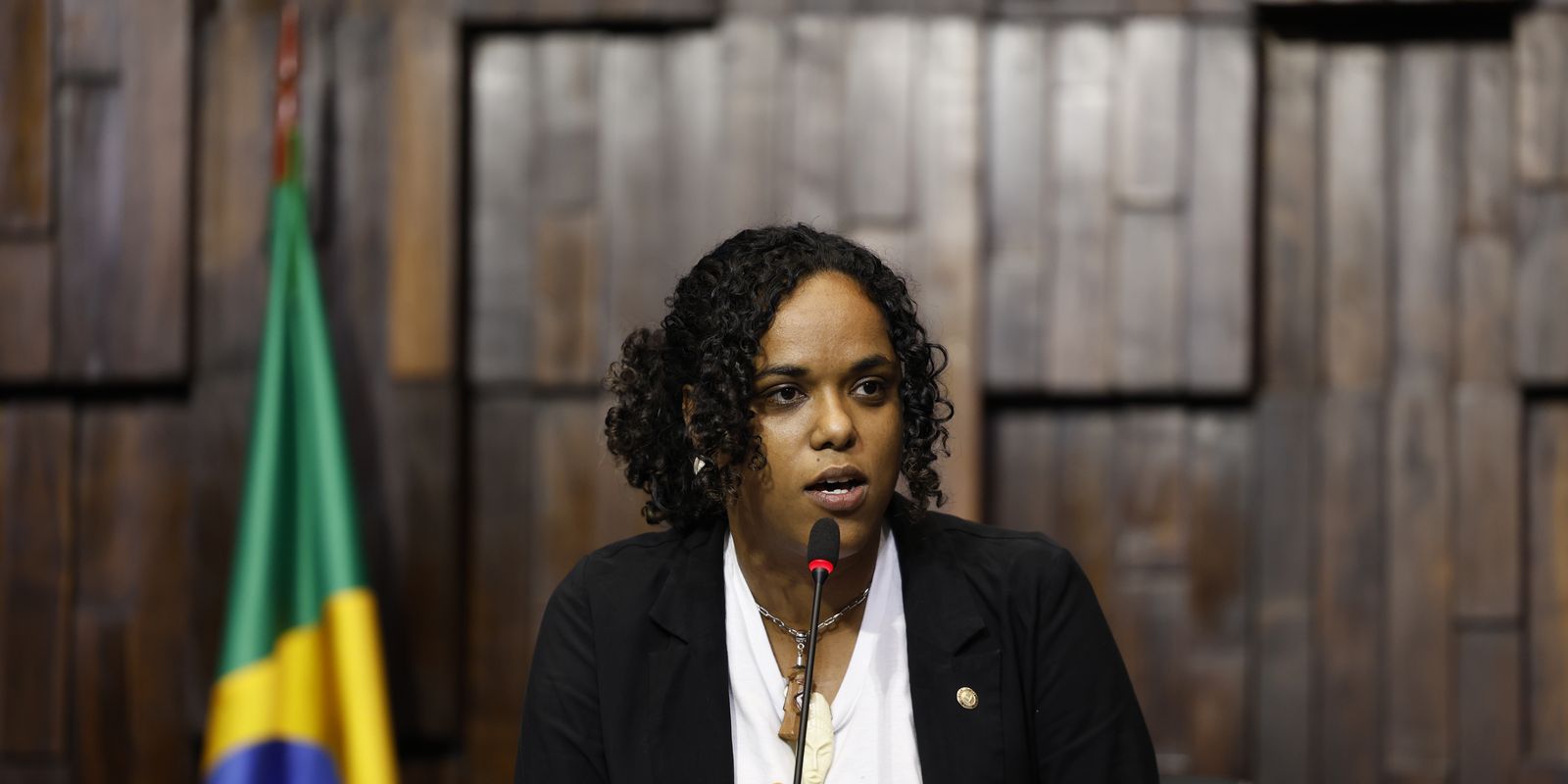 comissao-da-alerj-recebe-385-denuncias-de-violacao-de-direitos-humanos