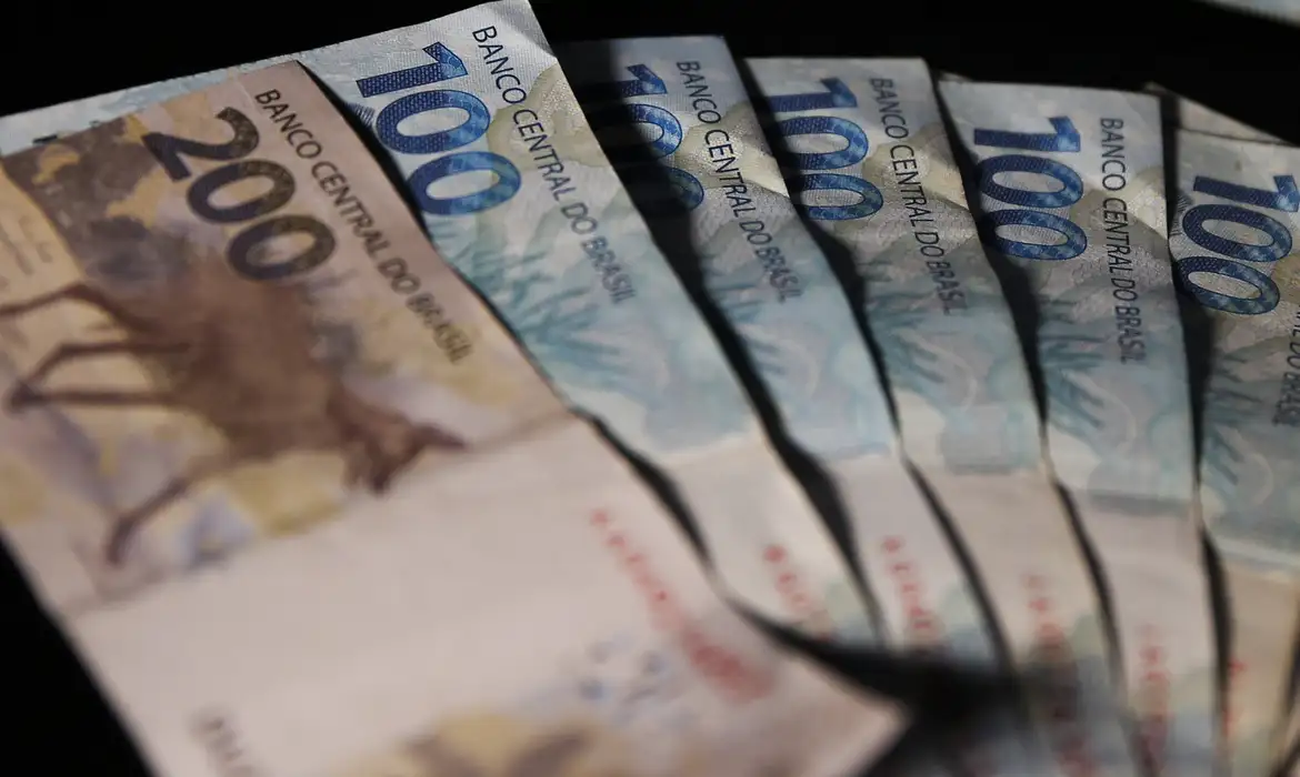 receitas-terao-de-subir-r$-17,9-bi-para-atingir-deficit-zero-em-2025-–-folha-de-dourados-–-noticias-de-dourados-ms-e-regiao