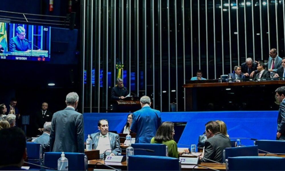 sem-votos-para-pec-do-ajuste-fiscal,-lira-encerra-sessao;-pec-e-pl-ficam-para-5a-feira